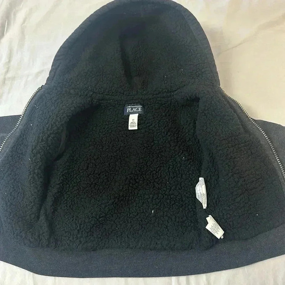 The Children's Place - Sherpa  lined full zip hoodie. Size 2T - Picture 4 of 5
